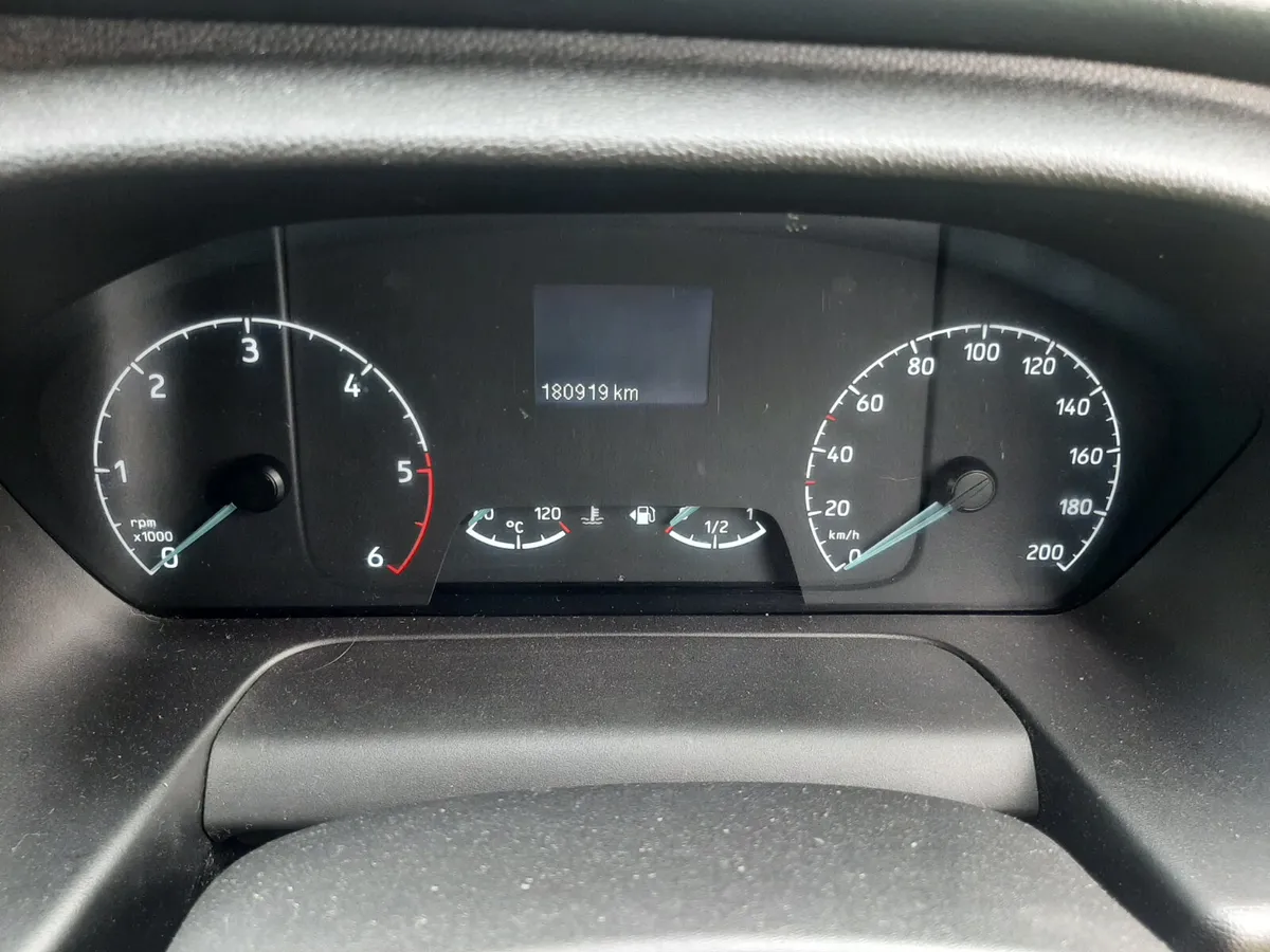 FORD TRANSIT  CUSTOM 1 OWNER - Image 3