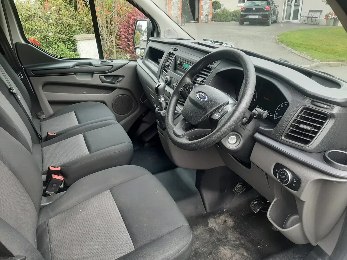 FORD TRANSIT  CUSTOM 1 OWNER - Image 4