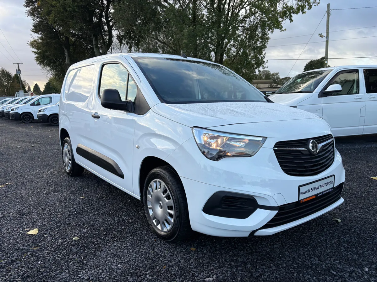 Vauxhall Combo - Image 4
