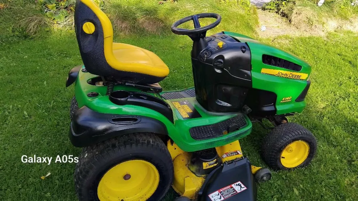 John Deere x140 21hp - Image 1
