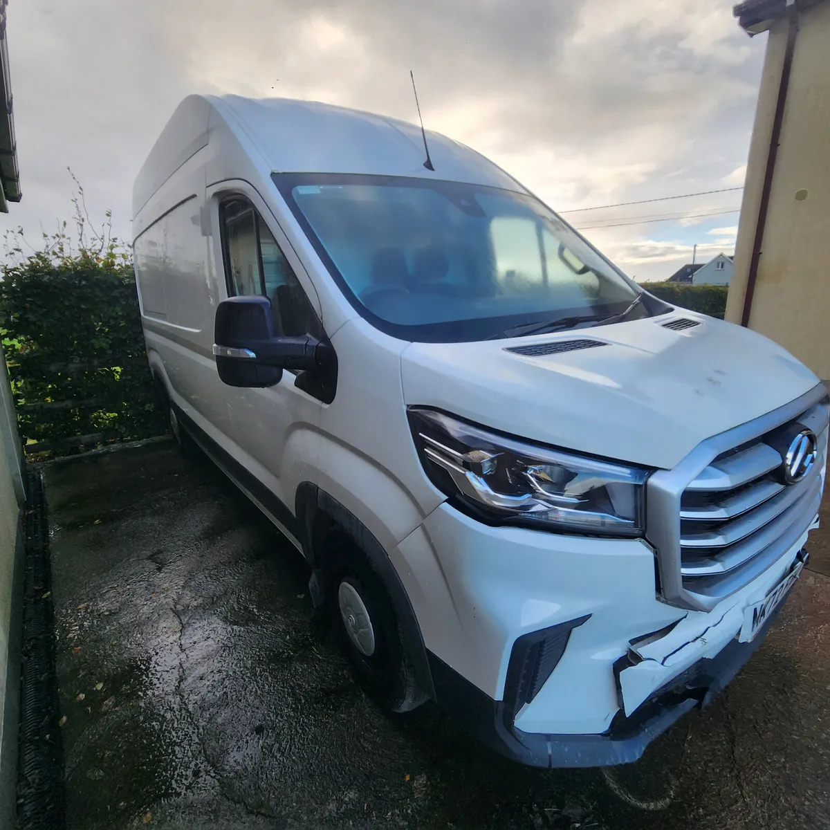 2023 Maxus Delivery 9 - Image 3