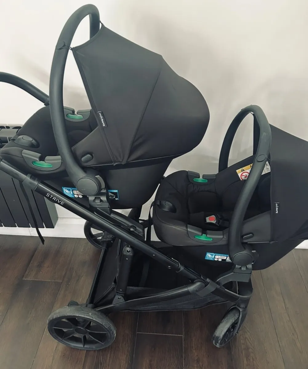 Double Buggy/Stroller  Zummi Strive - Image 4