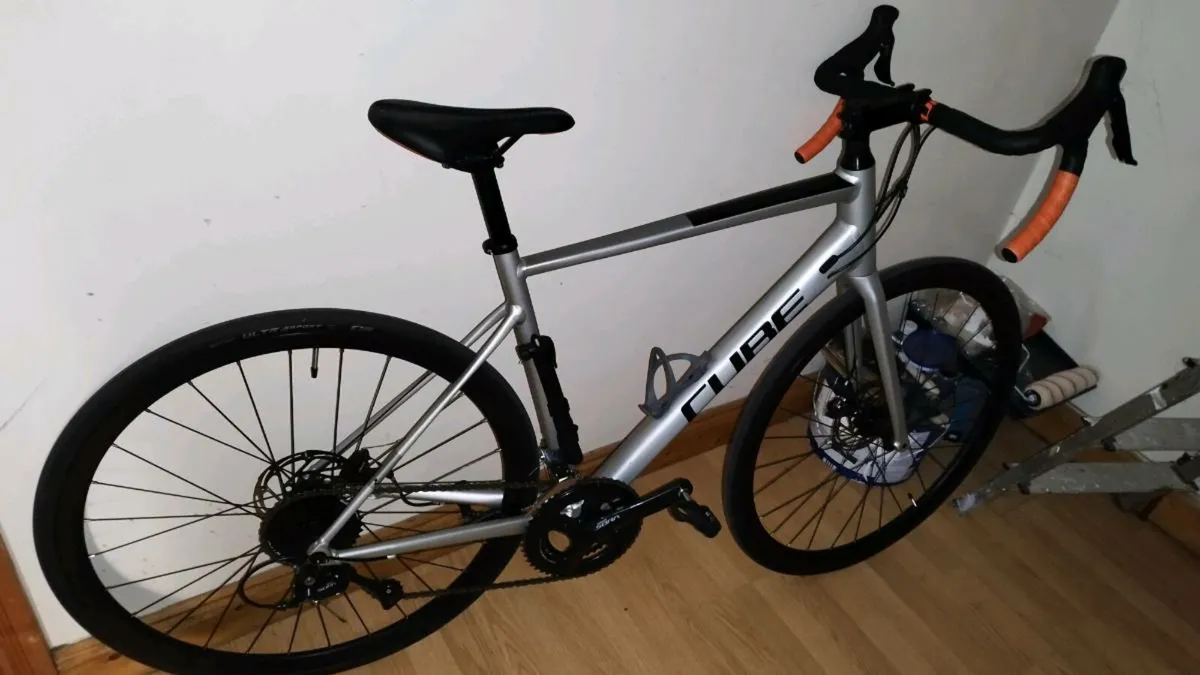Cube road bike for sale - Image 1