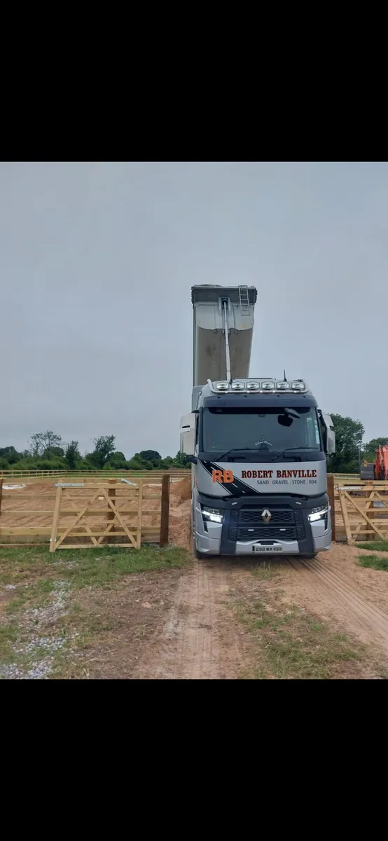 Wexford natural areana  sand - Image 1
