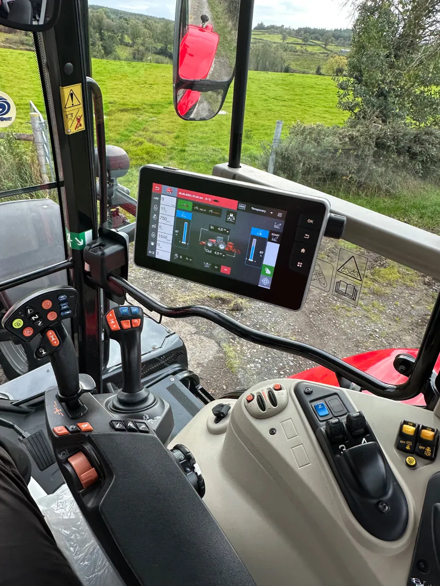 MASSEY FERGUSON 7718S - Image 3