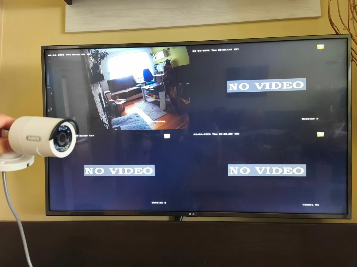 CCTV set HikVision NVR + 4 cameras + accessories - Image 3