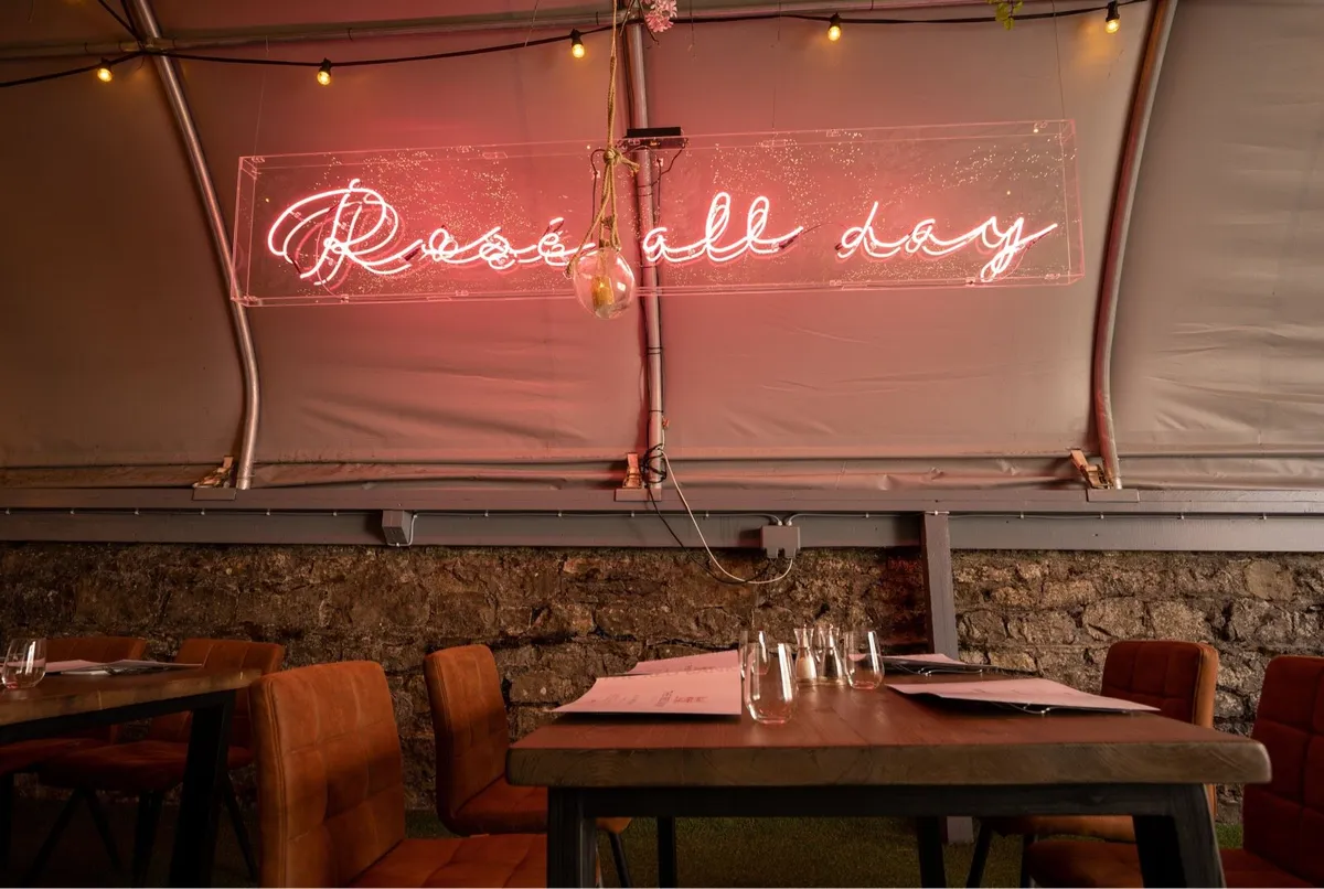 Neon Sign 3.5m x .5m - Image 1