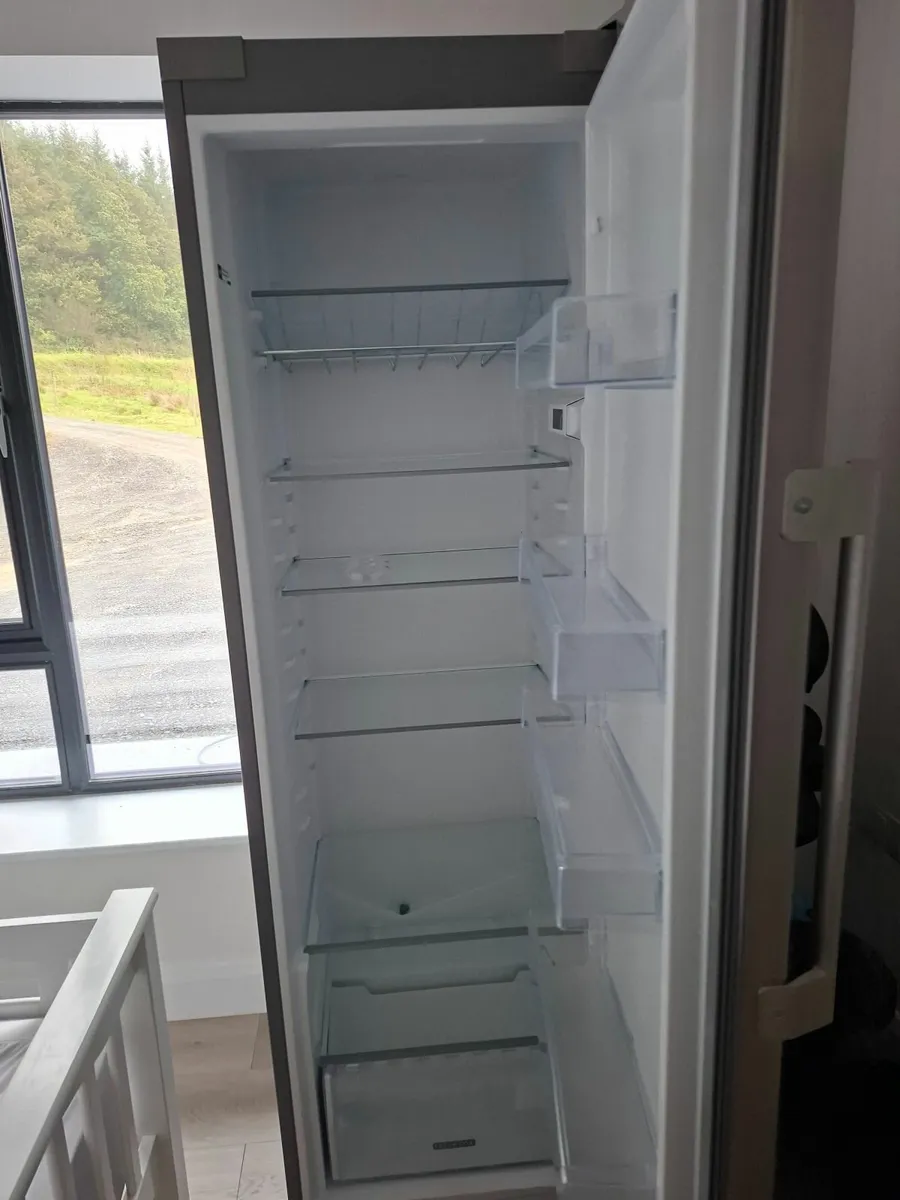 Fridge - Image 4