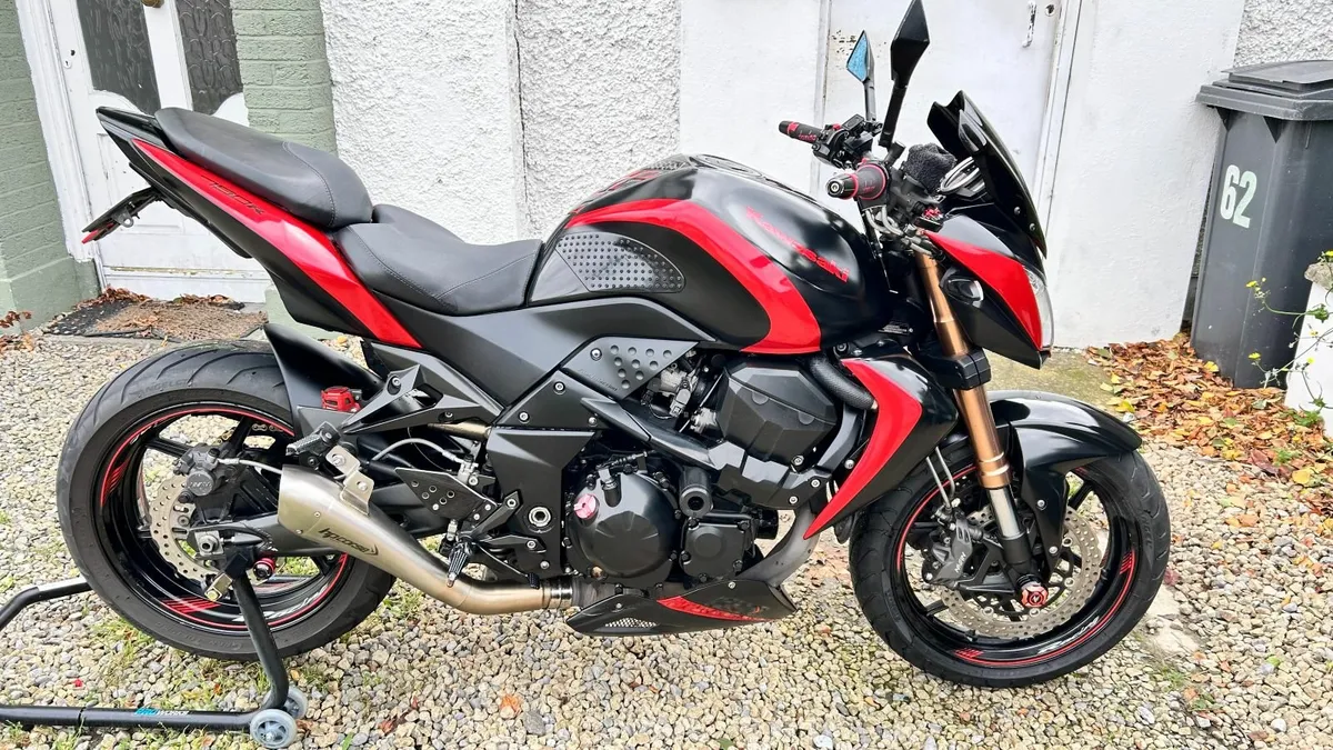 Kawasaki Z750R – 2011 – 36,000 km - Image 1