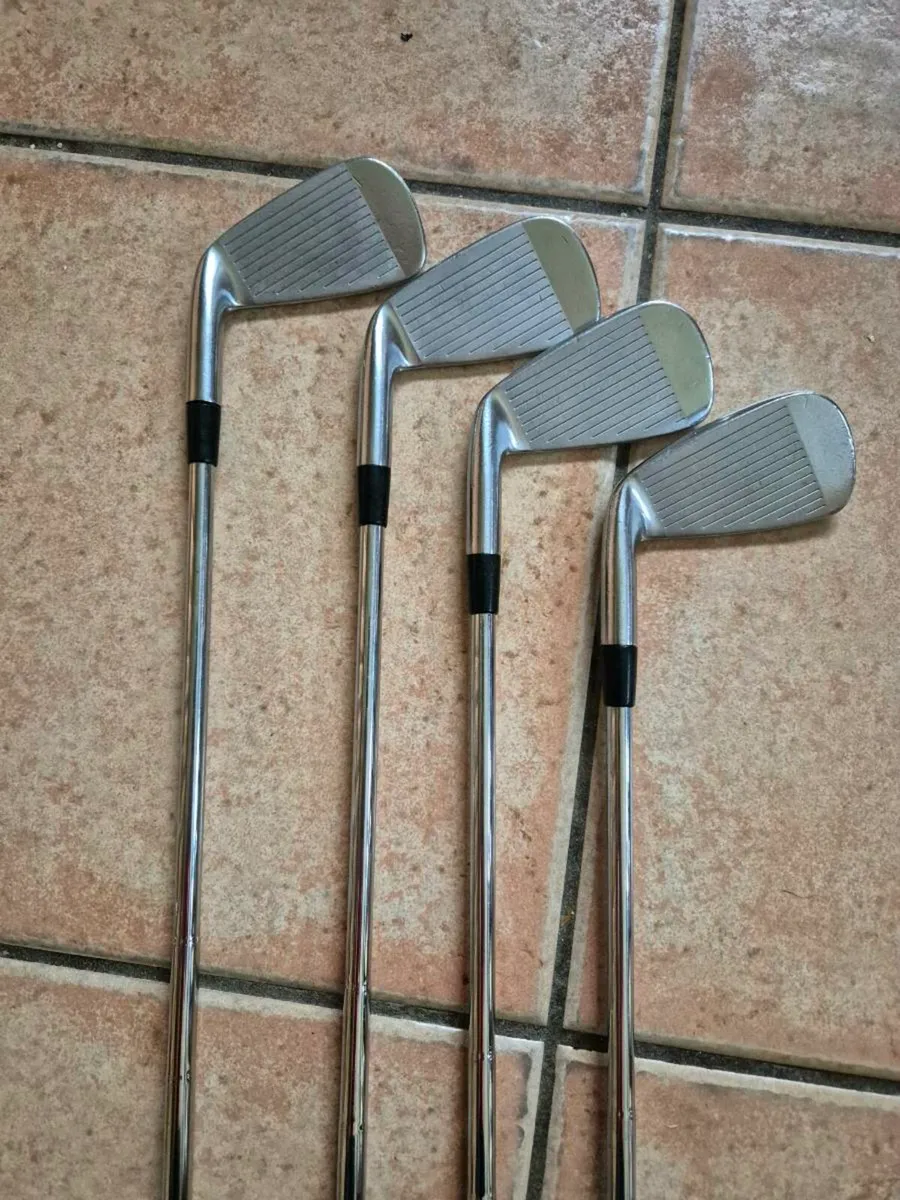 Maxfli A10 Tour Limited Irons 3 to 9 Iron SW also - Image 4