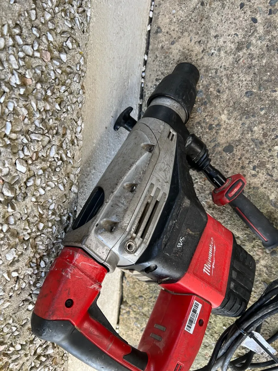 Kango Milwaukee Rotator Hammer Drill and Breaker - Image 3