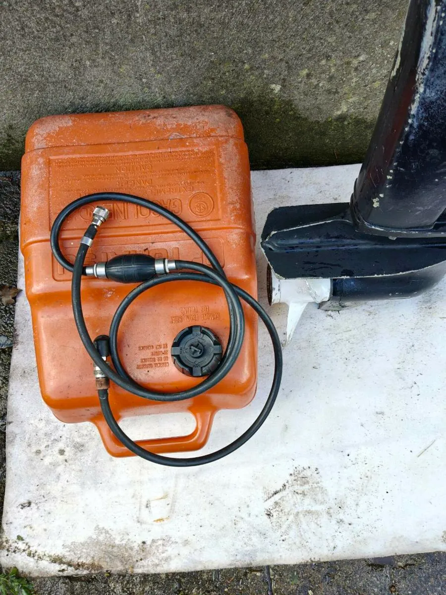 Outboard Motor - Image 4