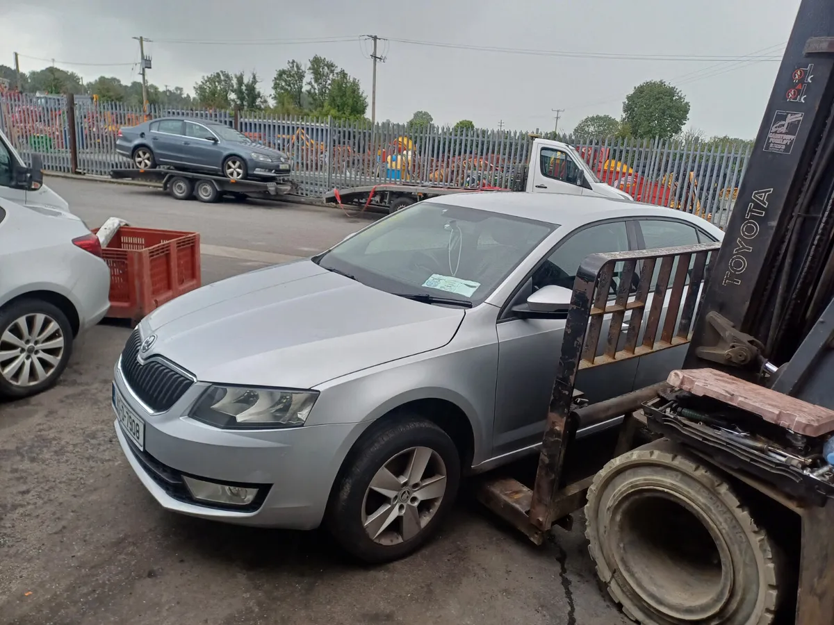 2015 SKODA OCTAVIA 1.6TDI BREAKING - Image 3