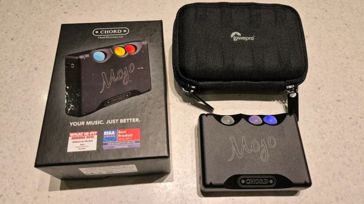 Chord Mojo DAC / Headphone Amp – Mint, Boxed, Hard - Image 1