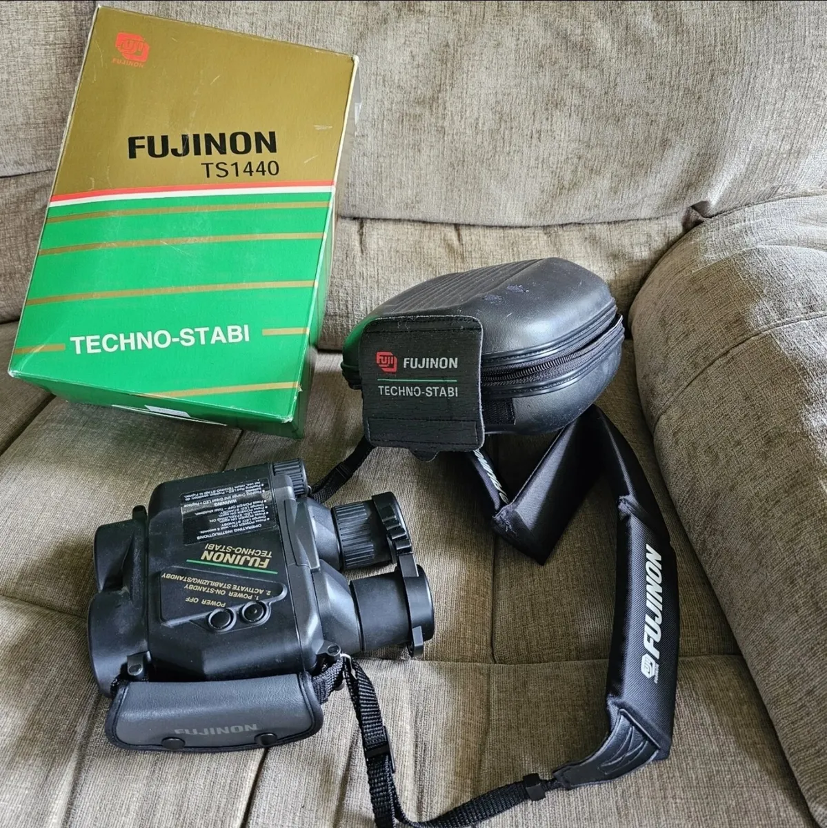 Fujinon 14 x 40 IS binocular sailing