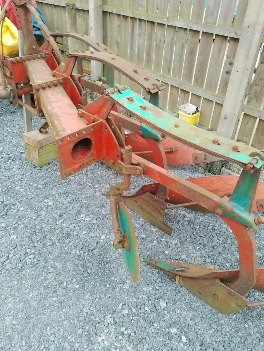 Plough 3 Furrow 12" Kverneland Spring Release - Image 4