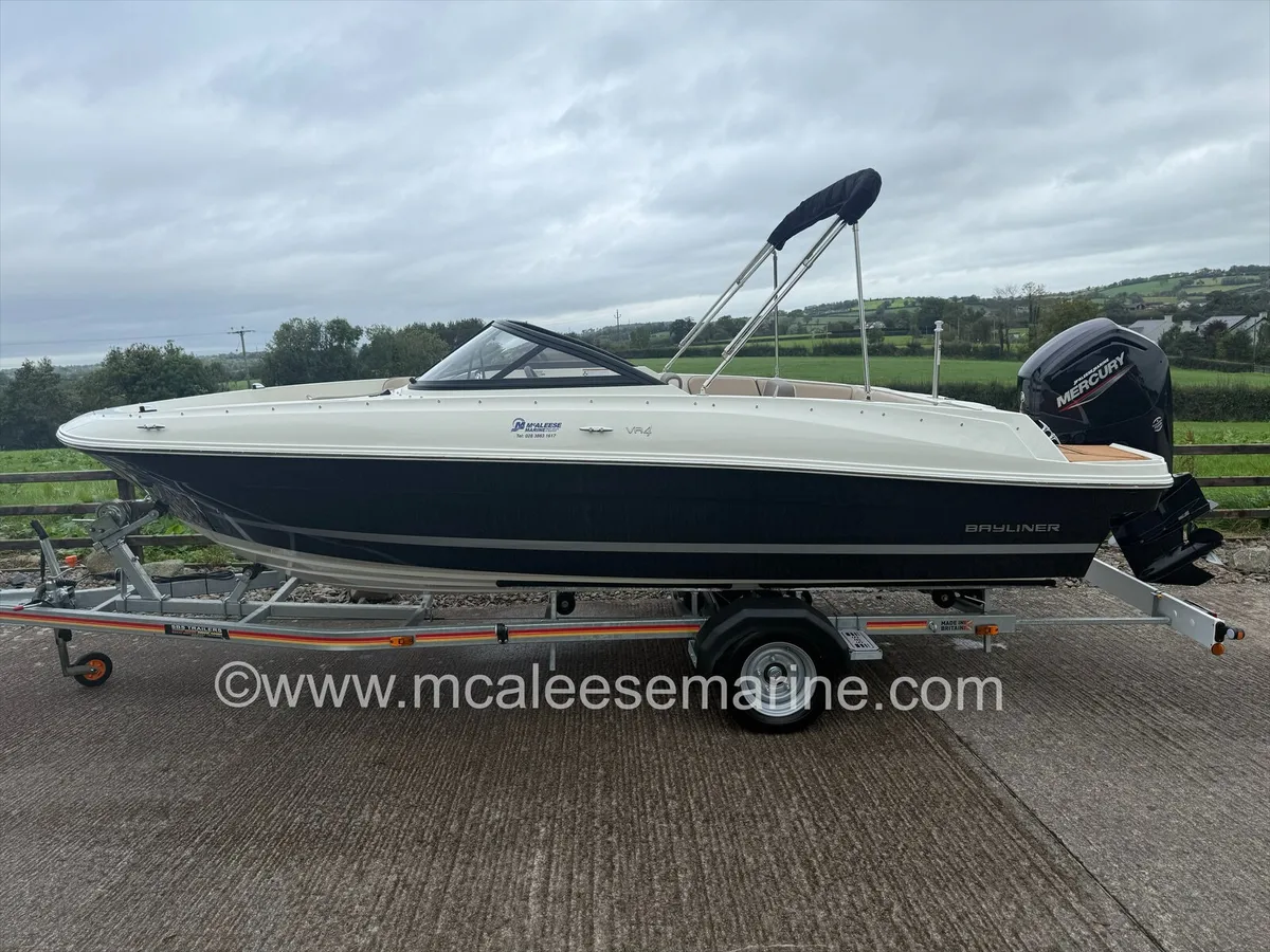 Bayliner VR4 Bowrider - Image 1