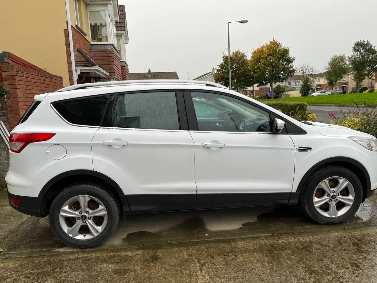Ford Kuga 2015 - Image 1