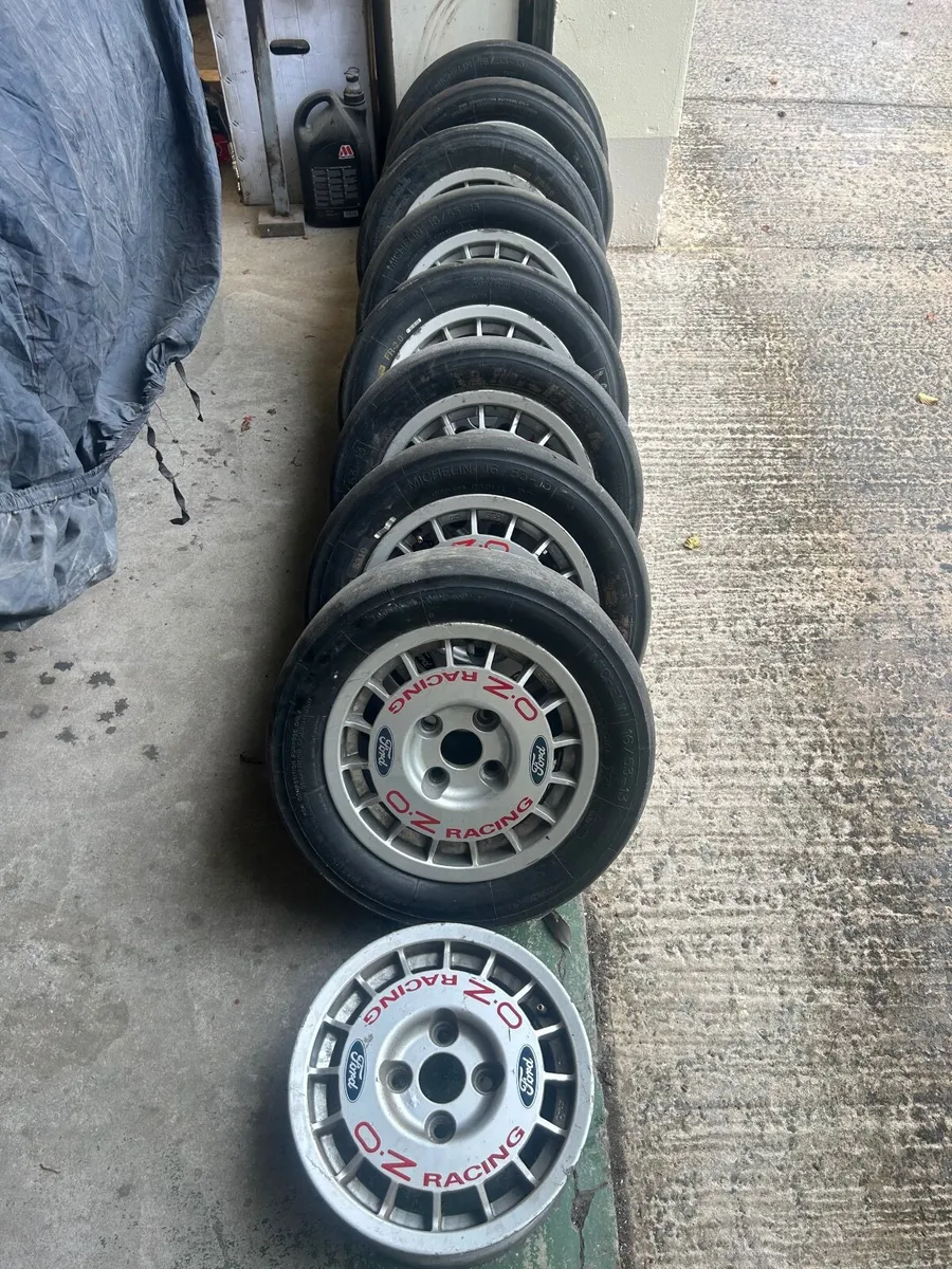 OZ Racing Alloy Wheels - Image 1