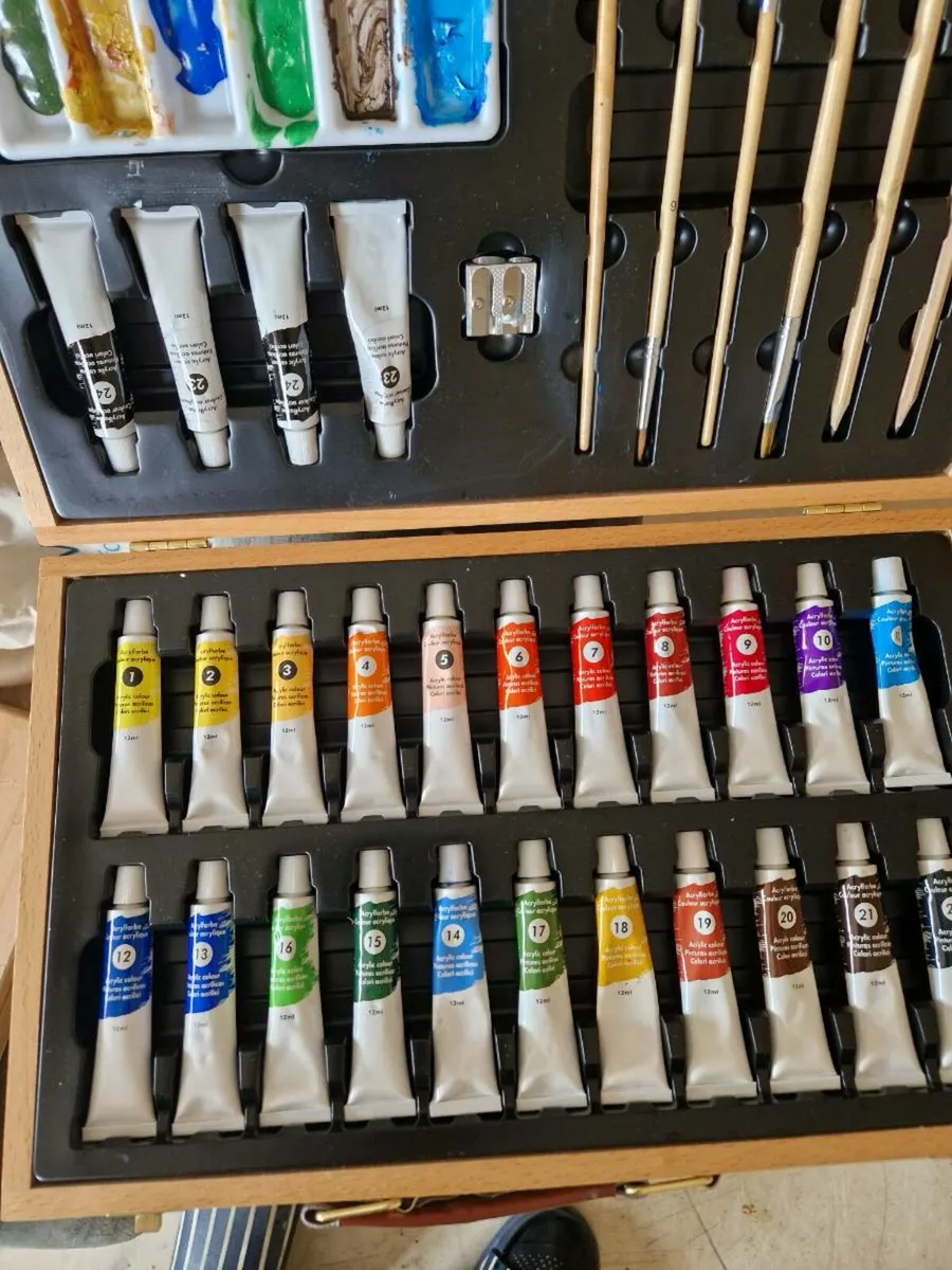 Art  box paints brushes pencils - Image 1