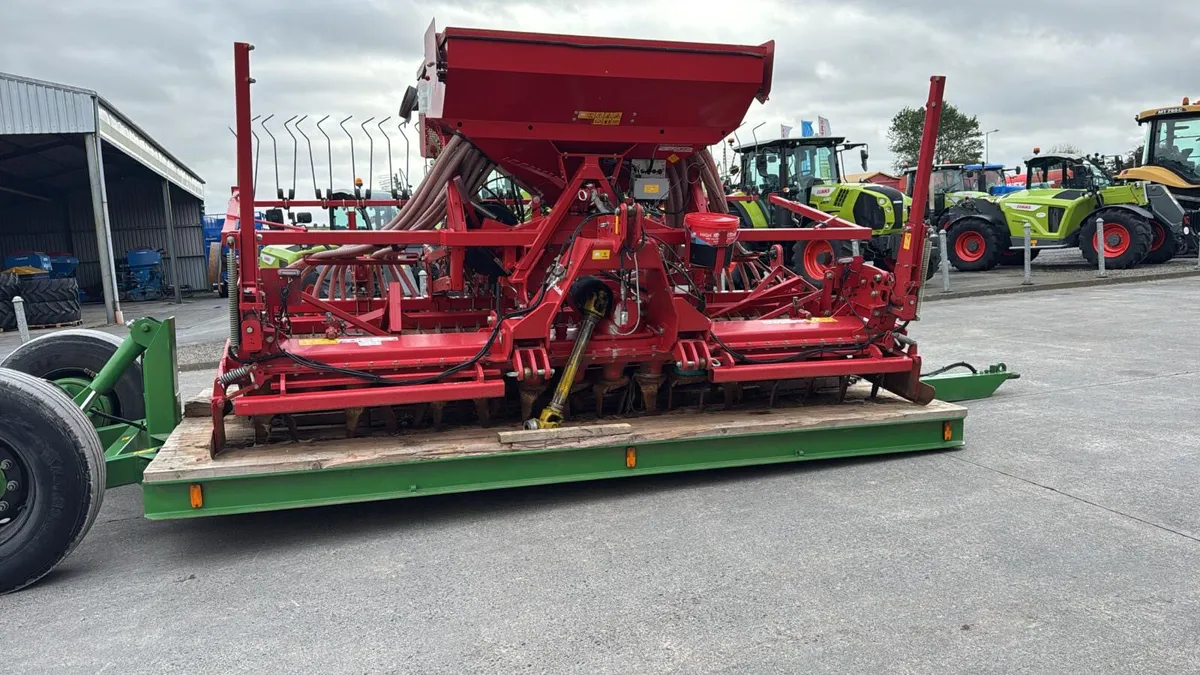 Kverneland 4m drill - Image 3