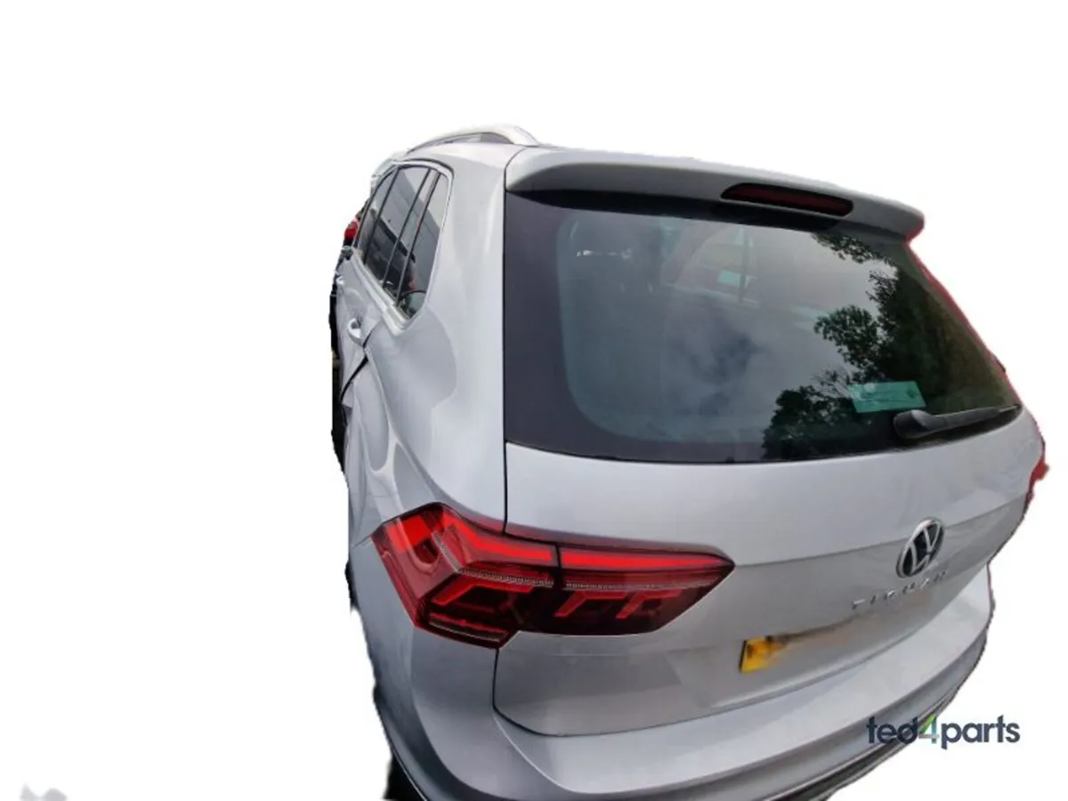 2023 Volkswagen Tiguan For Breaking - Image 3