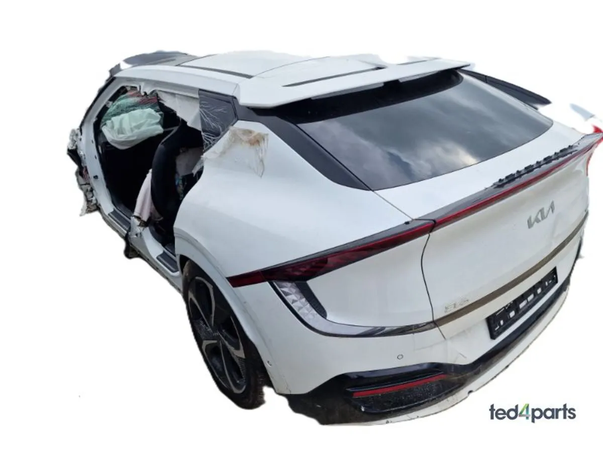 2021 Kia EV6 Electric For Breaking - Image 4