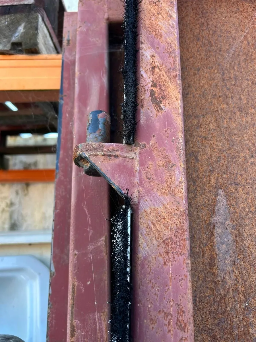 Strong Steel Double Garage Doors - Image 4