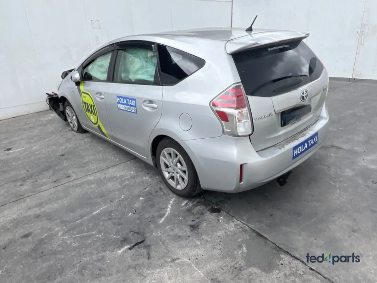 2017 Toyota Prius For Breaking - Image 1