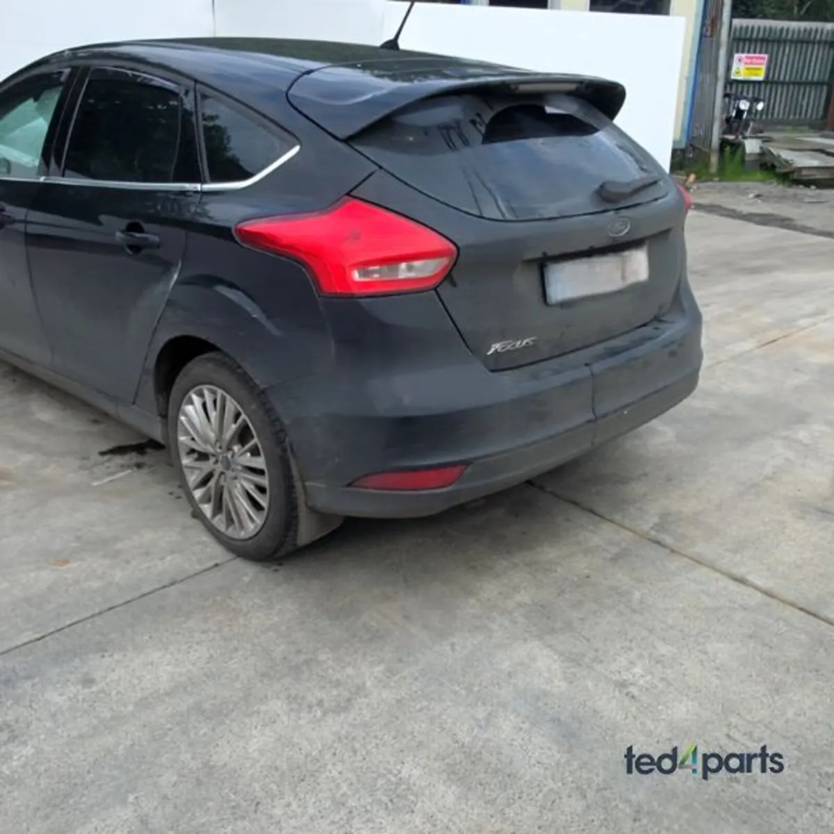 2016 Ford Focus For Breaking - Image 4