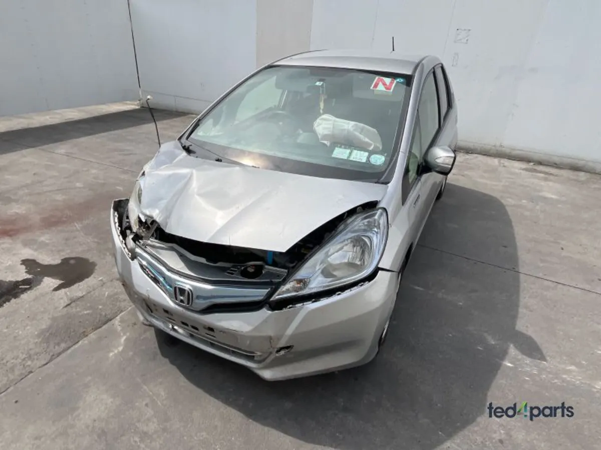 2013 Honda Fit For Breaking - Image 2