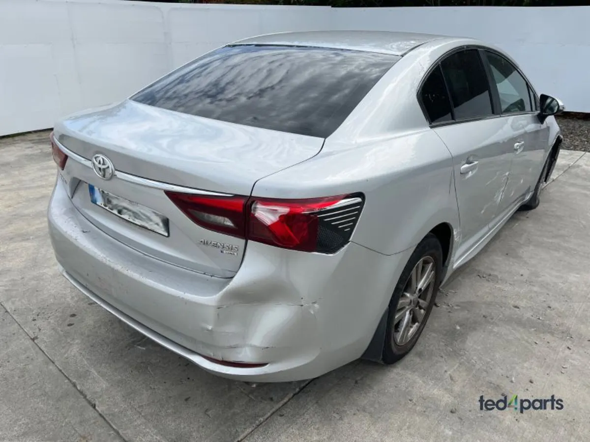 2016 Toyota Avensis For Breaking - Image 1