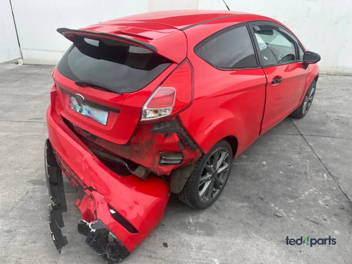 2013 Ford Fiesta For Breaking - Image 3