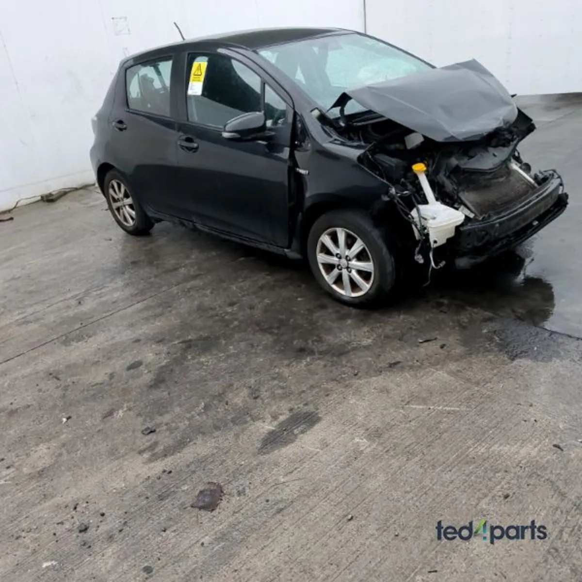 2014 Toyota Yaris For Breaking - Image 3