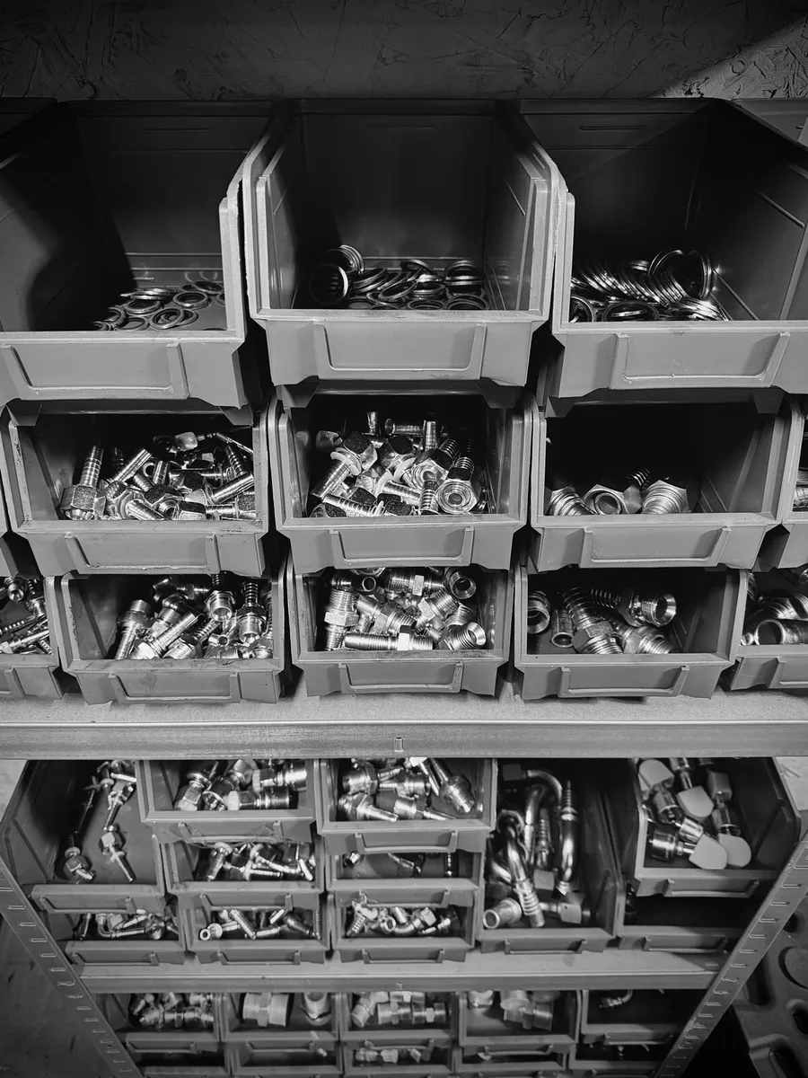 Hydraulic hoses OPEN 7 DAYS - Image 2