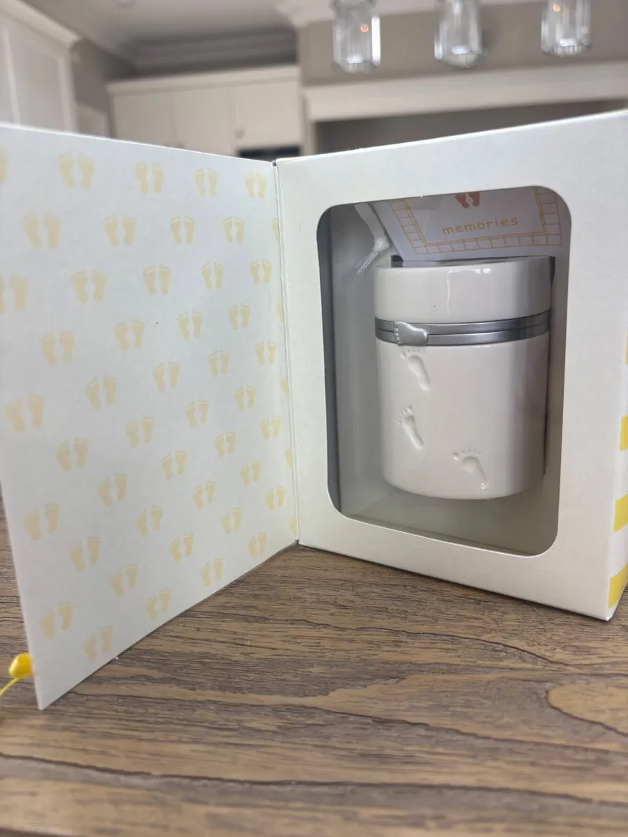 Assortment of Baby gifts - Image 1