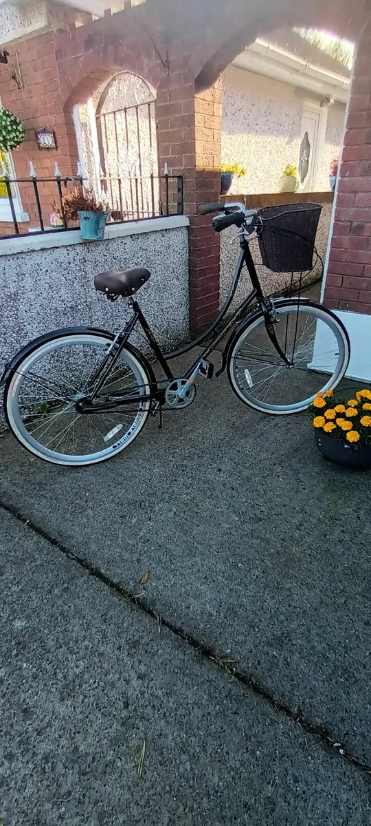 Ladies bike - Image 1