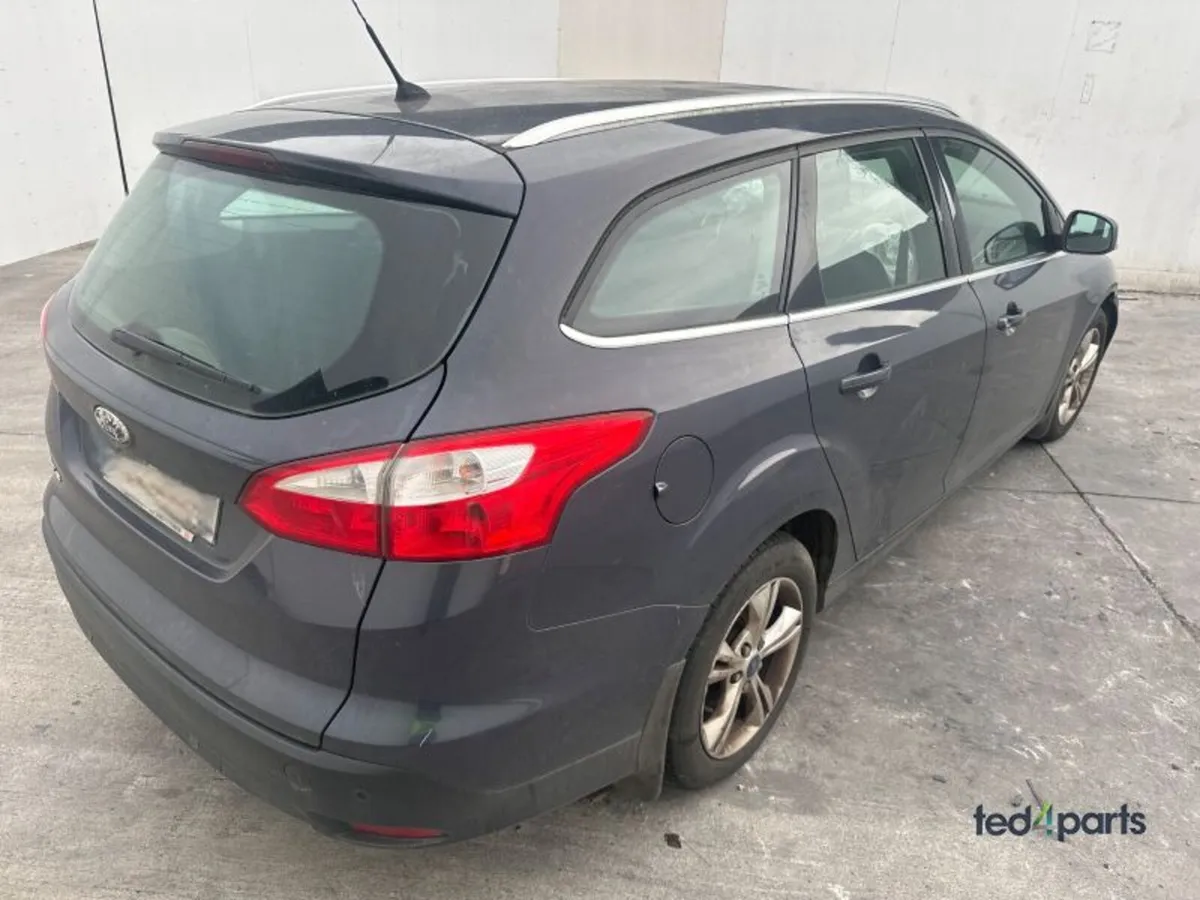 2011 Ford Focus For Breaking - Image 2