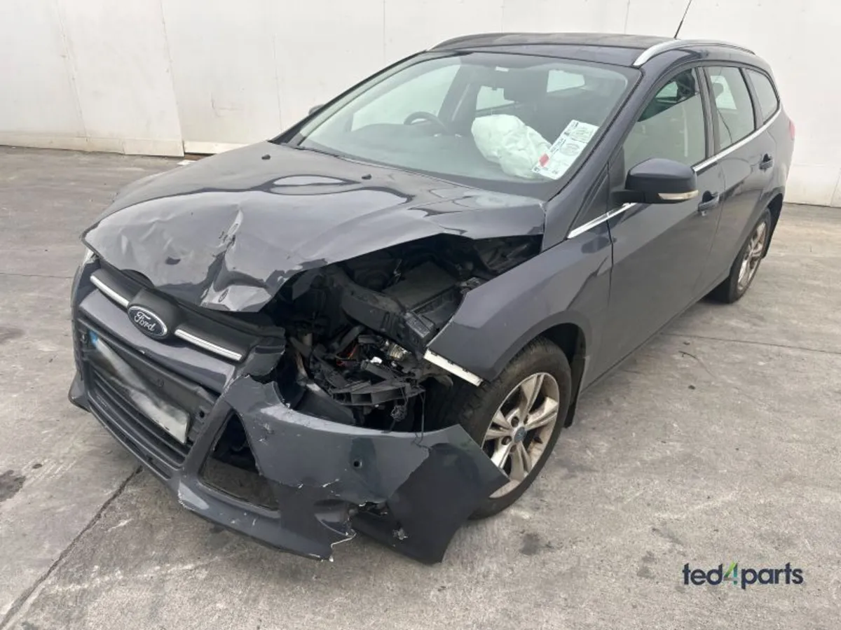 2011 Ford Focus For Breaking - Image 3