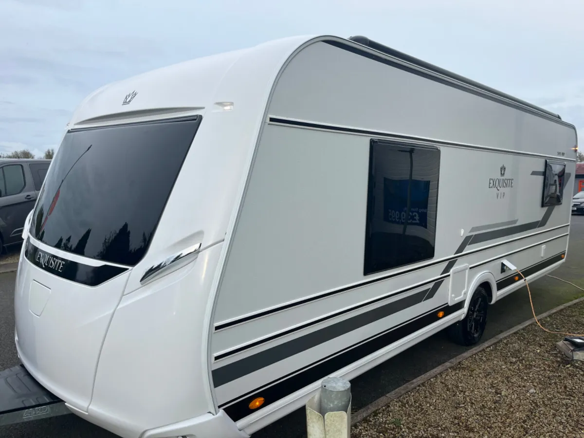 2024 LMC 595 VIP EXQUISITE 4/5 BERTH LUX CARAVAN - Image 2