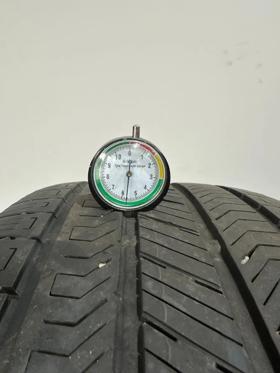 22" Genuine Land Rover Defender Alloy Wheel & Tyre - Image 3