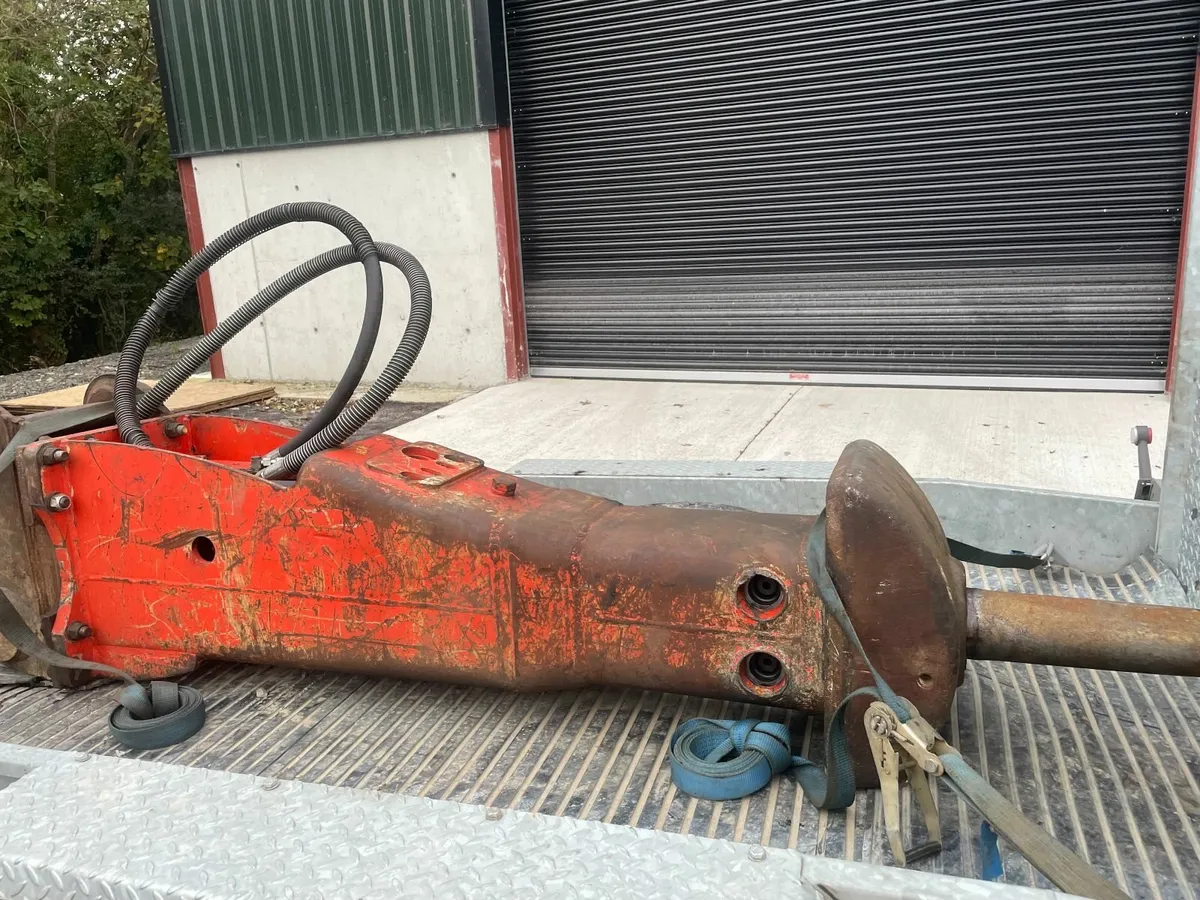 Hydraulic Rammer Hammer Breaker Excavator Hitachi - Image 1