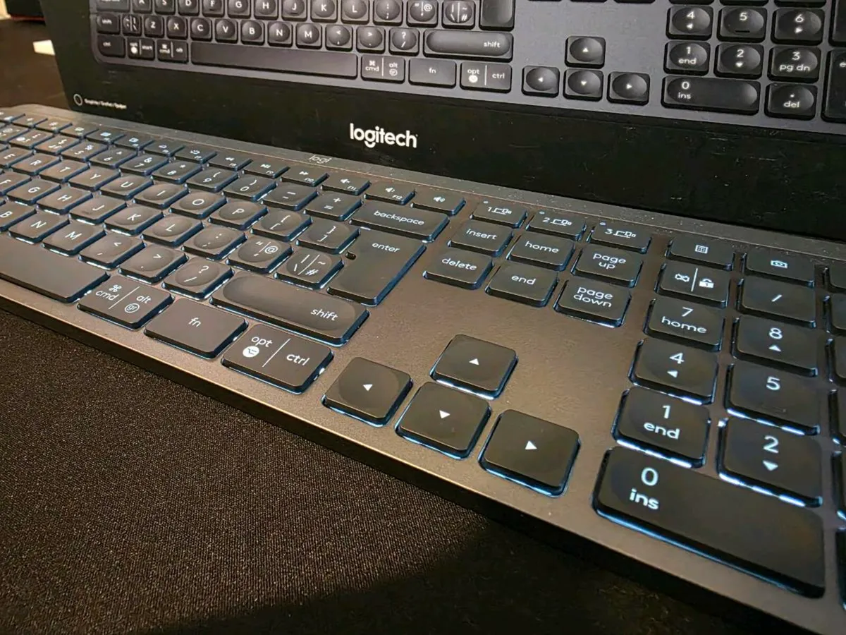 Logitech MX keys keyboard - Image 1