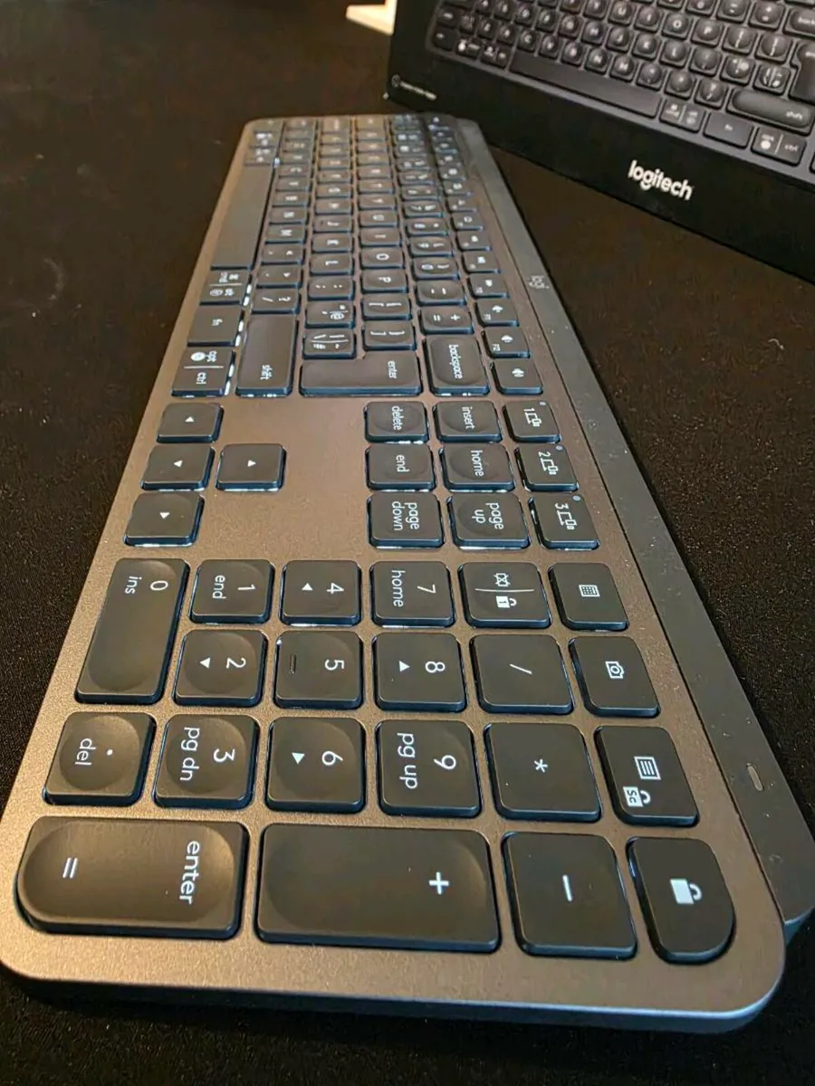 Logitech MX keys keyboard - Image 2