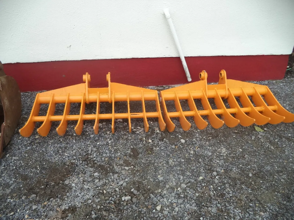 Excavator Attachments - Image 3