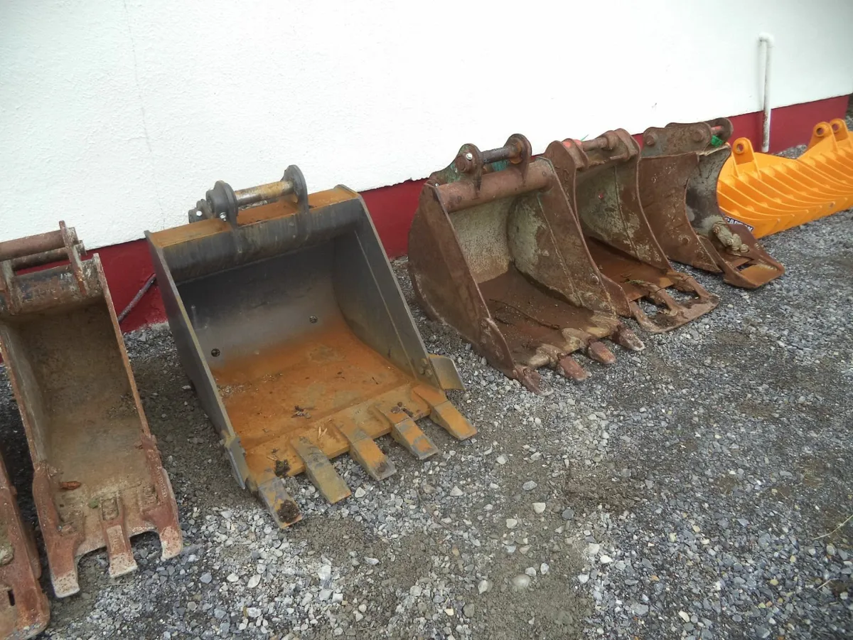Excavator Attachments - Image 4