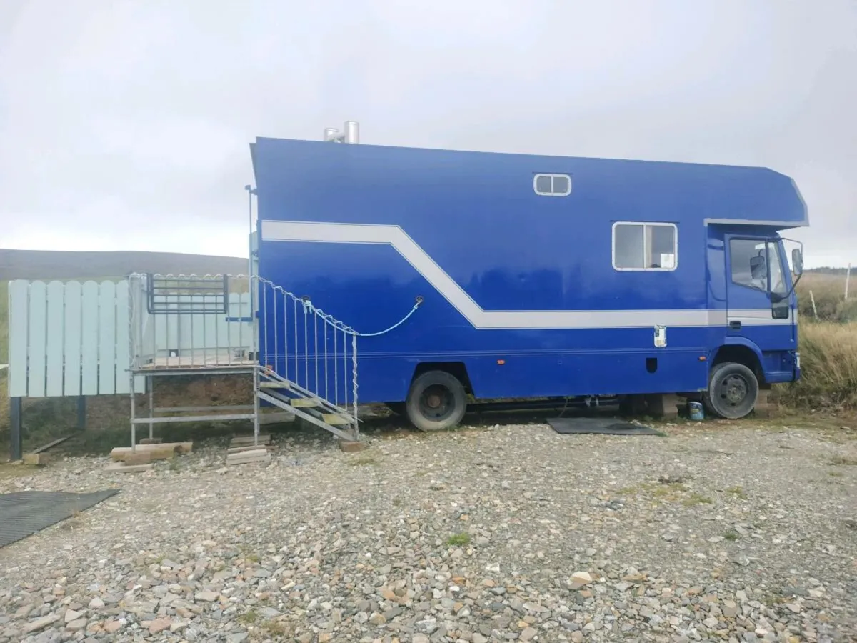 Horse Lorry Tiny Home Air BnB - Image 1