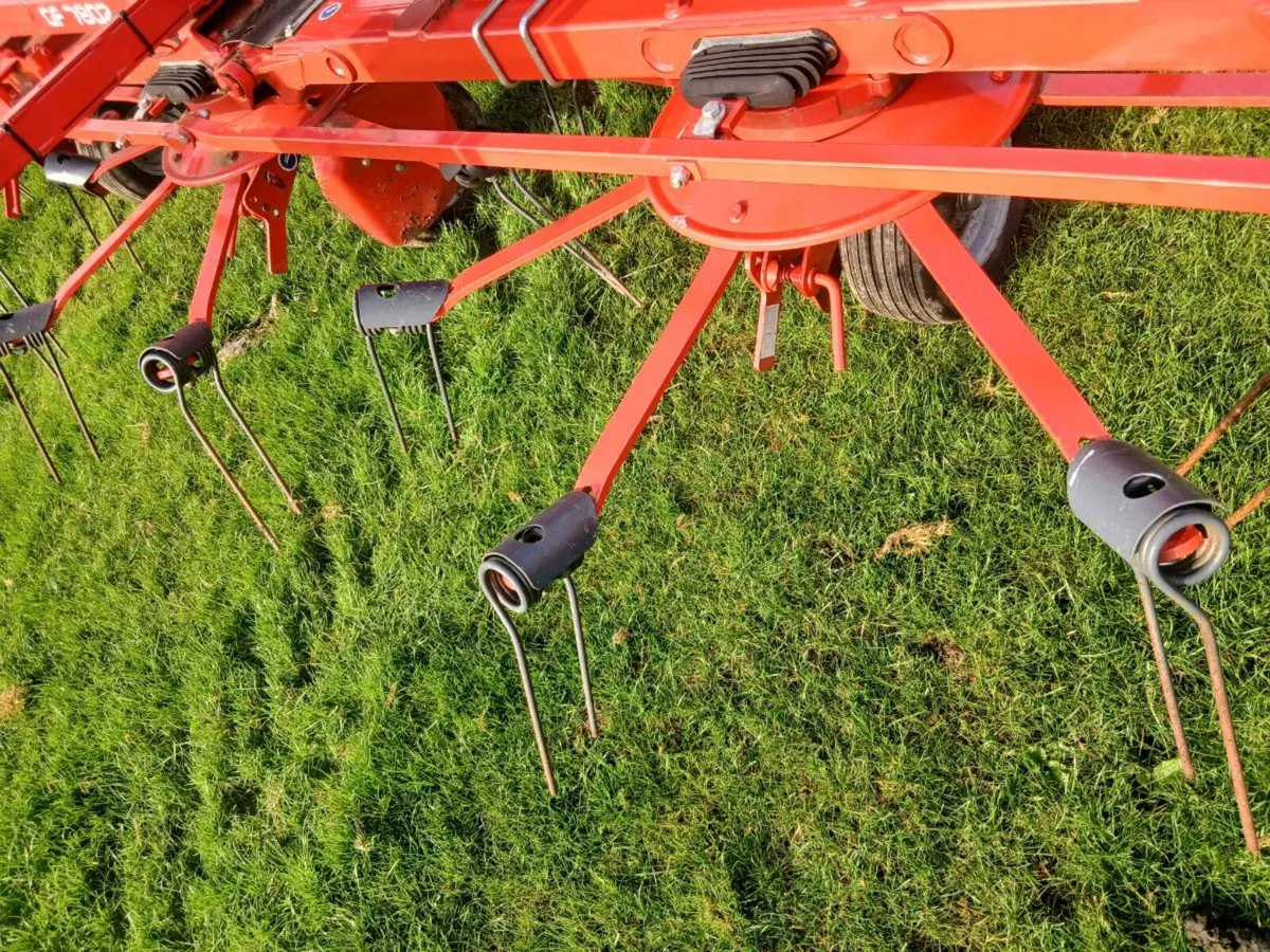 Kuhn 7802 tedder - Image 3