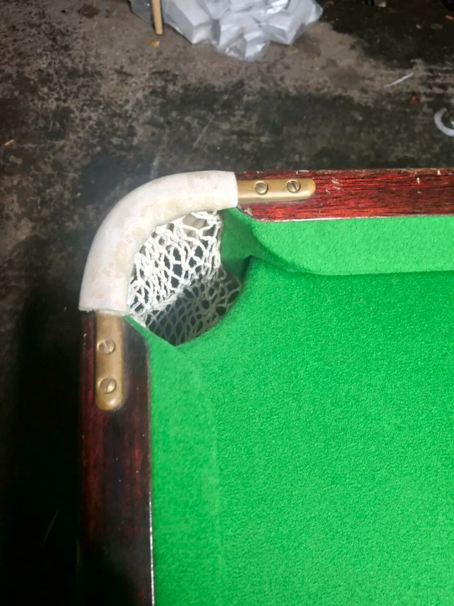 Pool table - Image 3