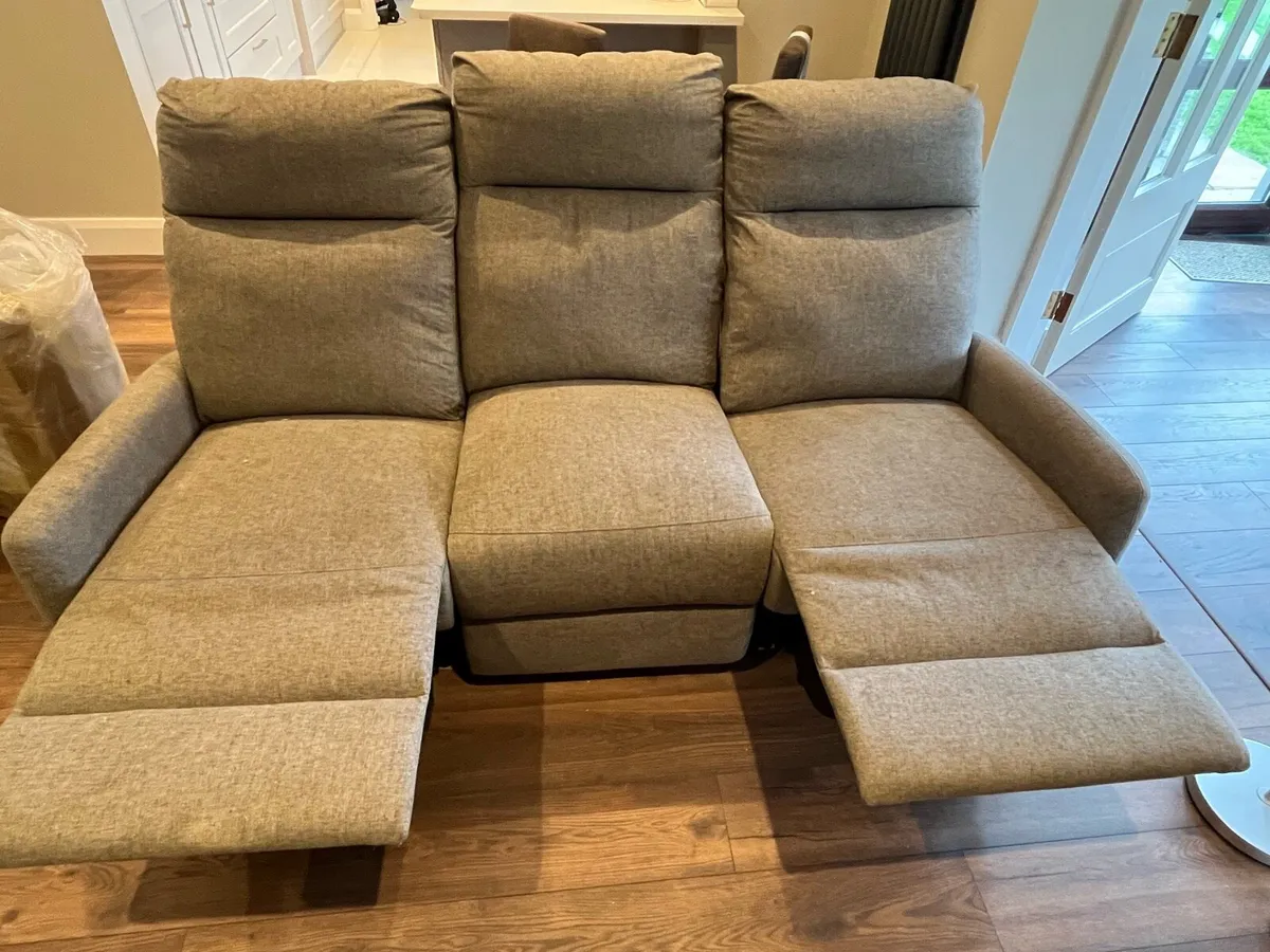 Recliner 3 seater sofa - Image 2